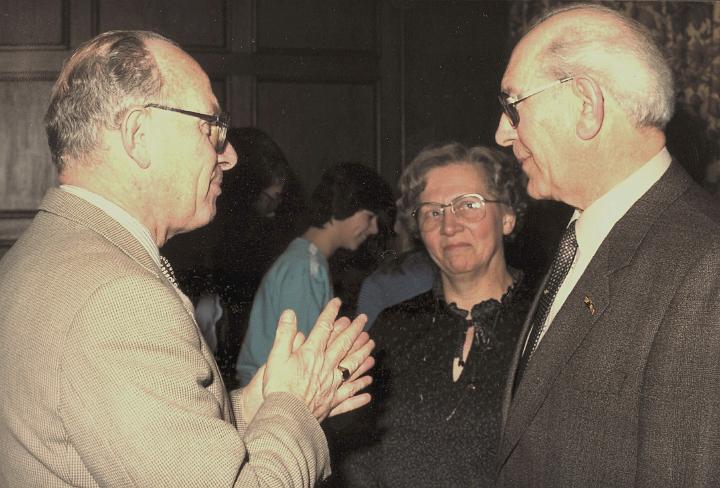 Frans neemt afscheid 25-2-83 E.jpg